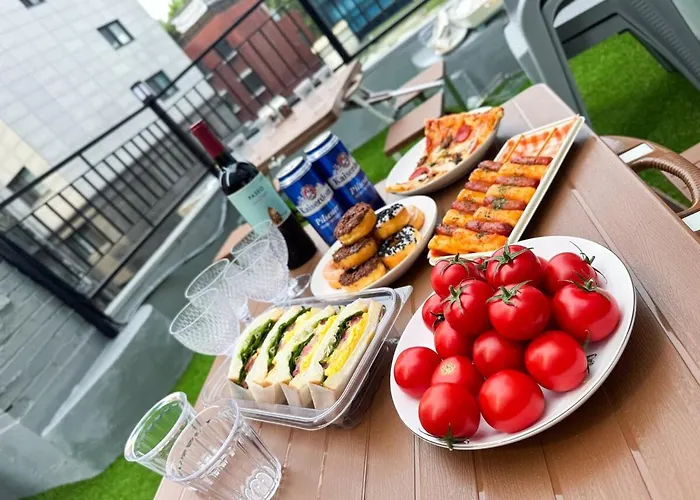 Rooftop House #3rooms #5beds #free Luggage Storage #201 Apartament